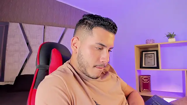 Chat +18 de Axel_grey_ ao vivo
