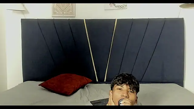 Chat +18 de An_fox23 ao vivo