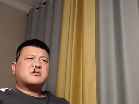 zhang1118 Live XXX-chat