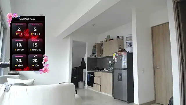 Abii_26 – Naživo XXX chat