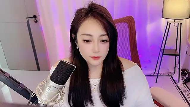 Daisy-77's Live XXX Chat