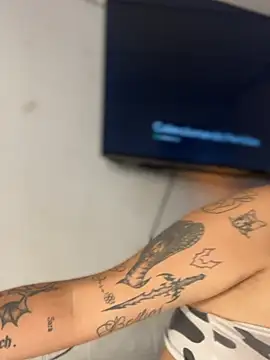 CarolQueen1_ Chat XXX live