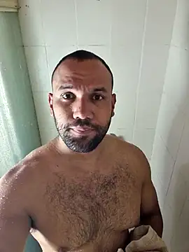 anthonylatynxd Show in webcam