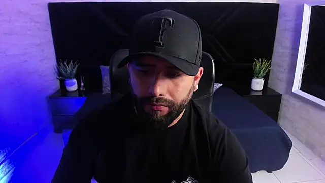 Chat XXX Live jhon_bear03