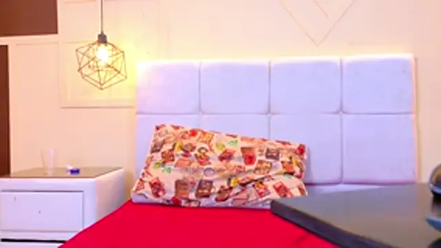 Chat +18 de ZoeANDAlex_ ao vivo