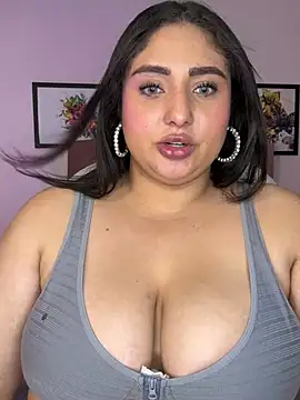 Selenee23 Chat XXX in diretta