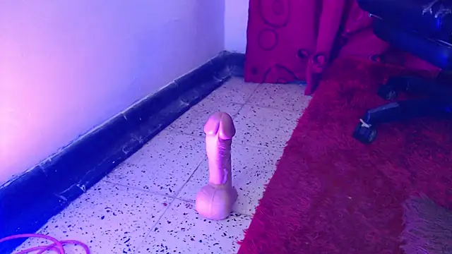 charlotte_brawn's Webcam Show
