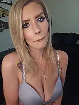 Czat XXX na żywo – ellieconradxo