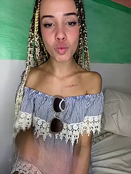 XXX chat uživo modela __KAMI_Off_