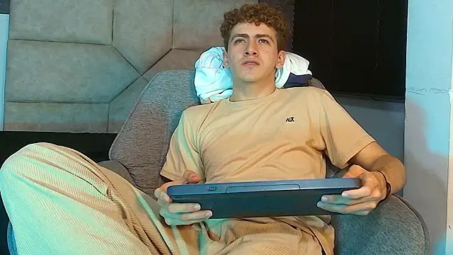 Tyler_Mcrey's Live XXX Chat