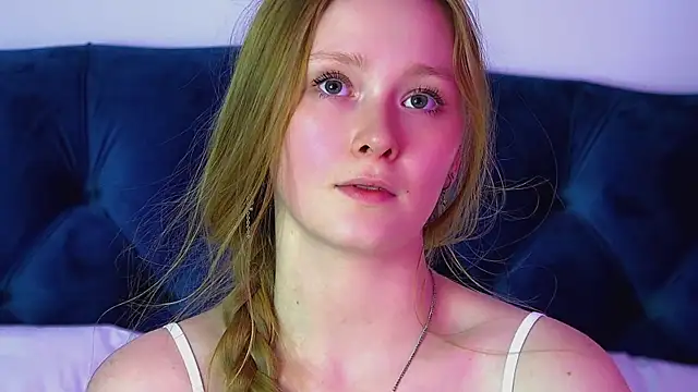 AgataFoxley élő XXX-chatje