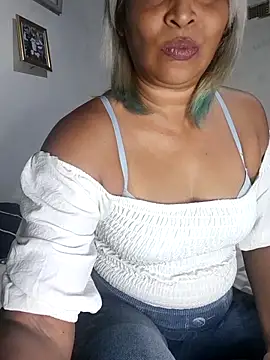 Chat +18 de Goodgirlsue_77 ao vivo