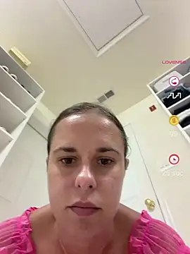 emmyemmmxoo's Webcam Show
