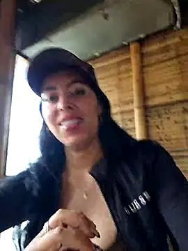 Luianna 现场XXX聊天