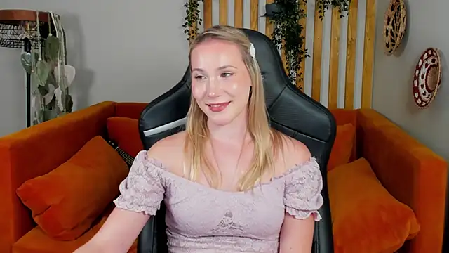 Chat +18 de ElaraVoltage ao vivo