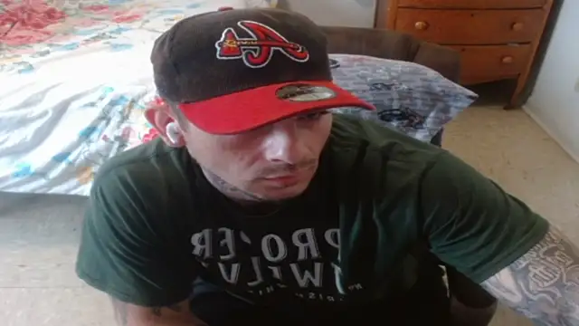 הופעת וובקאם של DADDY_KANE8---