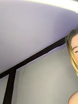 Zoey__08 Chat XXX in diretta