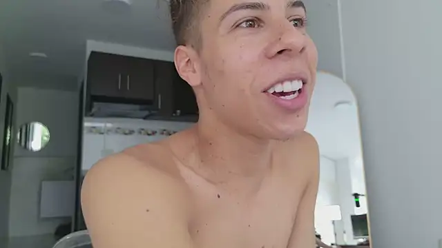 XXX chat uživo modela grey___27