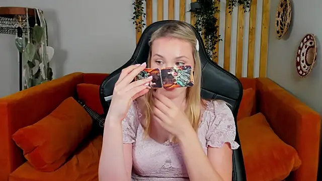 Živý XXX chat ElaraVoltage