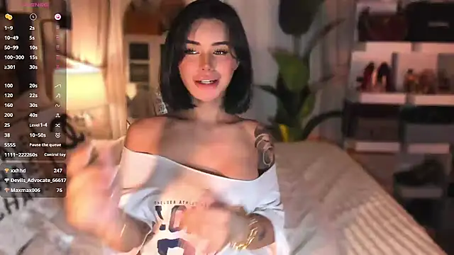 Czat XXX na żywo – ParisianDoll