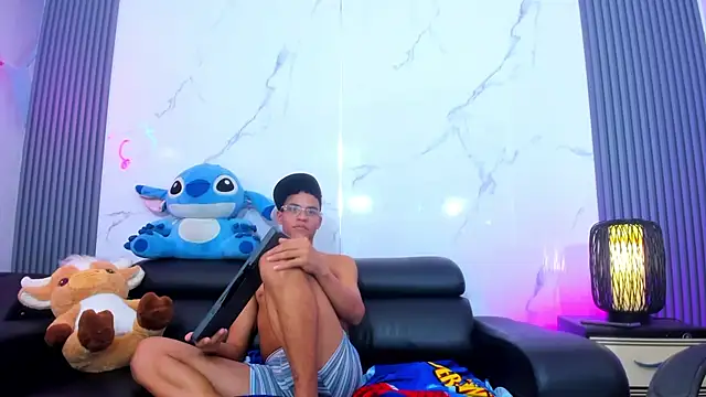 Big_cock_boys1 Adlı Modelin Canlı XXX Sohbeti