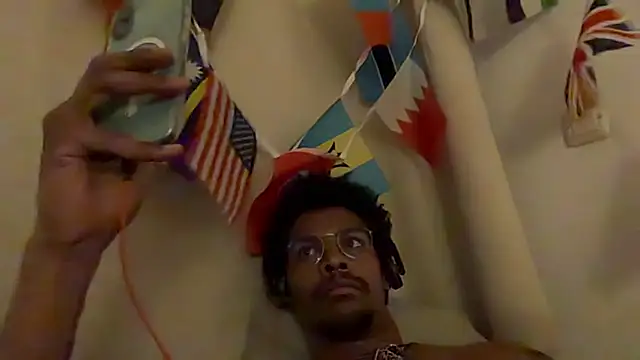 HoleBreeder Live XXX-Chat