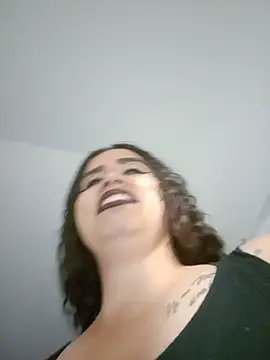 צ'אט XXX בשידור חי של MariaGaitan