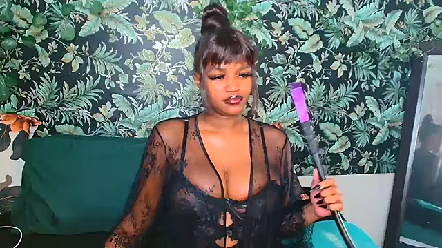 FAIRYBABE Adlı Modelin Canlı XXX Sohbeti