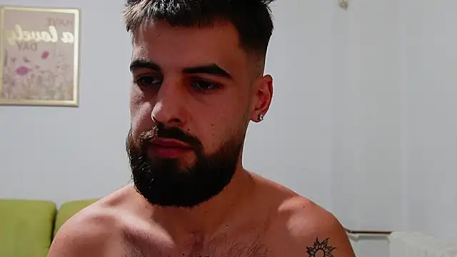 HairyRobxxxn Live XXX chat