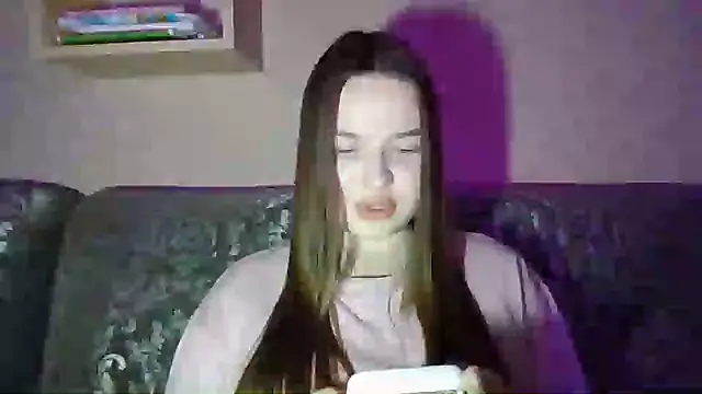 BratzDollVibes 现场XXX聊天