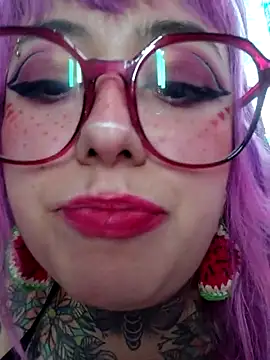 Czat XXX na żywo – ciindy_ink