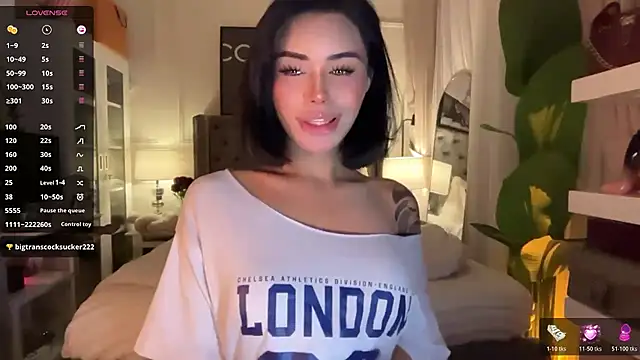 Czat XXX na żywo – ParisianDoll