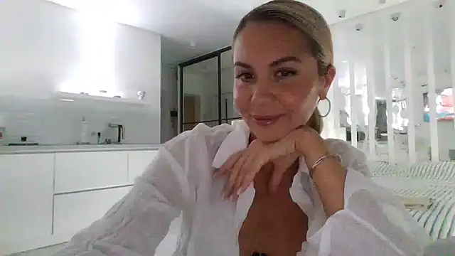 Lorinamo's Live XXX Chat