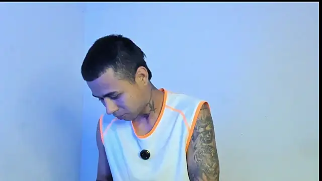 _Logan_Colton_ Chat XXX in diretta