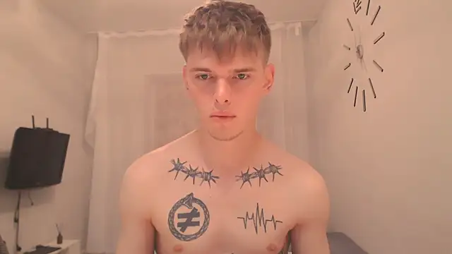 Fredd_Xanders Live XXX-chat