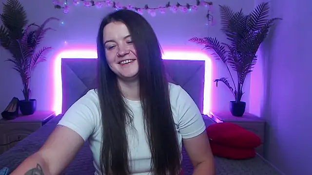Chat +18 de MavkaCute ao vivo