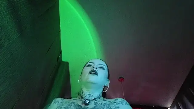Chat +18 de Mistressolivia07 ao vivo