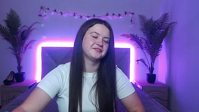 Chat +18 de MavkaCute ao vivo