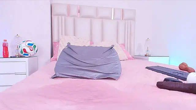 alanarose18's Live XXX Chat