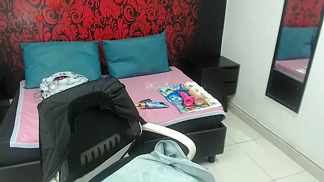 Chat XXX en directo de Samii_Sweett