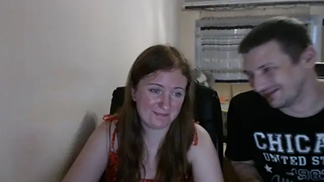 XXX chat uživo modela PeterAndJen