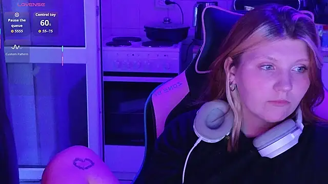 norinanakajuu Adlı Modelin Canlı XXX Sohbeti