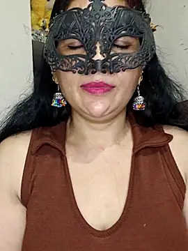 BhabhiPooja69 Adlı Modelin Canlı XXX Sohbeti