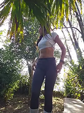 Yuky_ta Adlı Modelin Canlı XXX Sohbeti