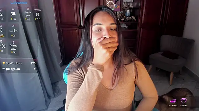 Nicole_Ss Chat XXX in diretta