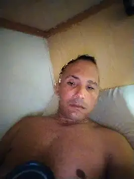 Elcauss XXX чат на живо