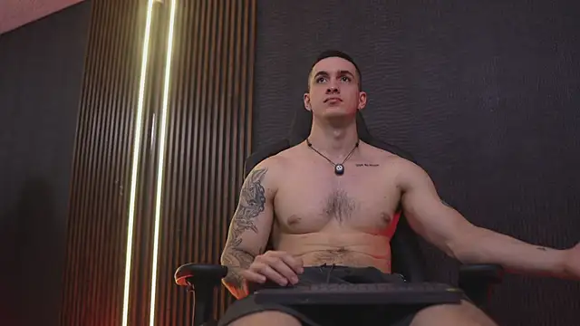 Chat +18 de JacksonOlsenn ao vivo