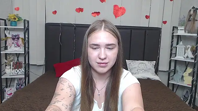 LauraHlot Adlı Modelin Canlı XXX Sohbeti