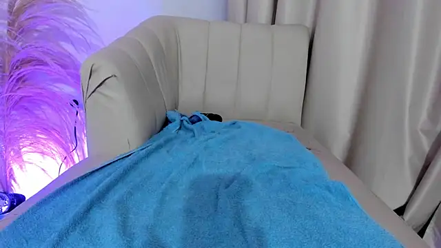 SkiinnyAna's Live XXX Chat