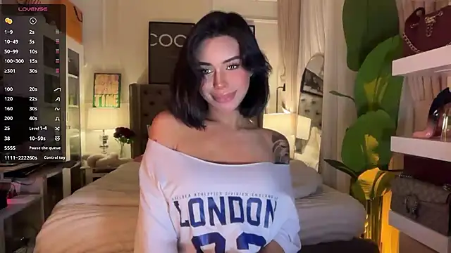 Živý XXX chat ParisianDoll